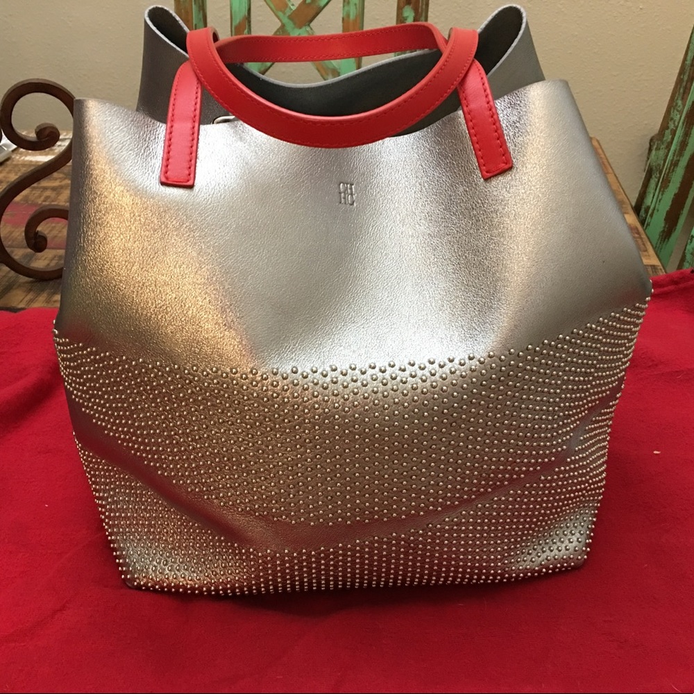 Carolina Herrera Matryoshka limited edition